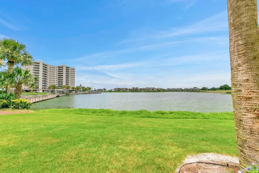 Seascape Lakefront Villas 189- Dont Worry, Beach Happy