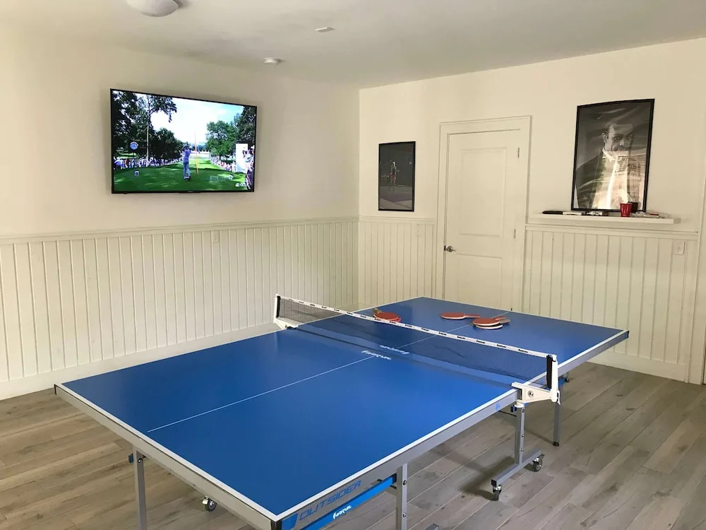 4323 13th Street by Hodnett Cooper