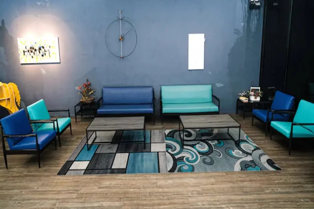 Palette Georgetown Formerly WoW Hotel