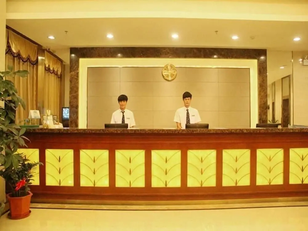GreenTree Inn Guangdong Guangzhou Baiyun Avenue Yongping Business Hotel