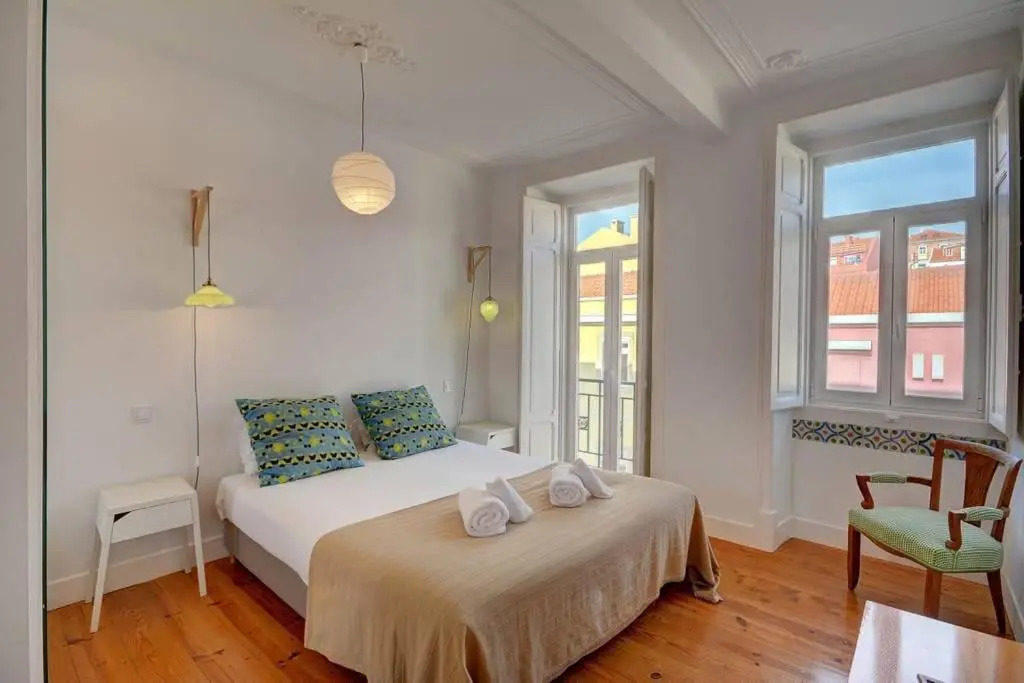 Tagus Sunrise in Lisbon by Innkeeper