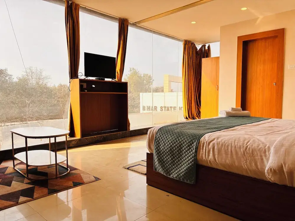 Aqoss Hotel