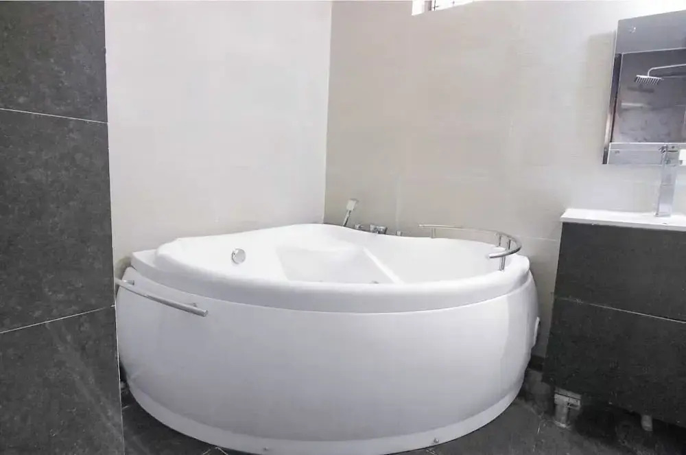 Hotel Viraj