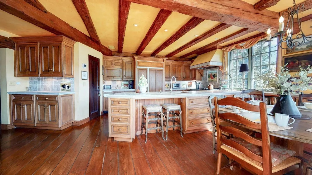 Juniper Ridge 16 5000 sq ft, Grand Chateau at Eagle, Expansive Mountain Views by RedAwning