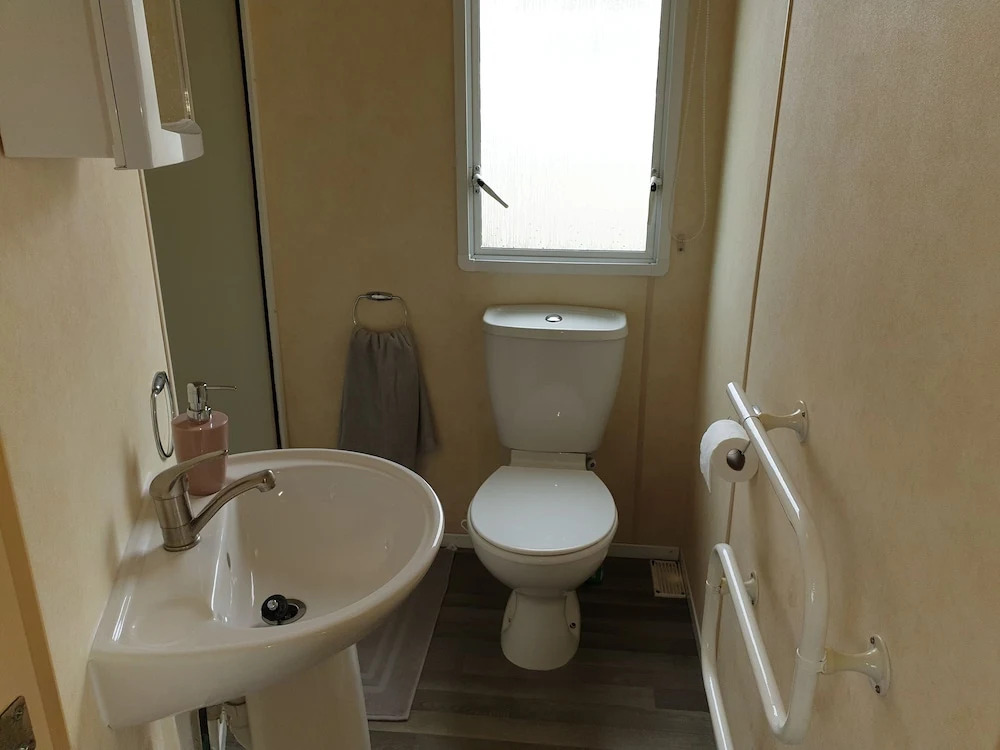 3-bed Caravan in Walton on the Naze