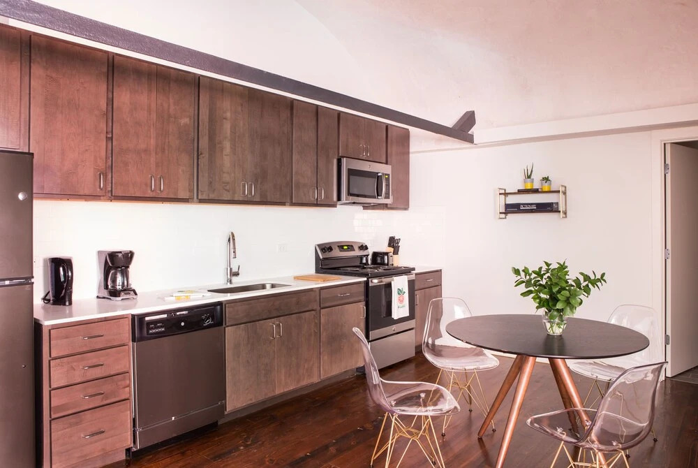 Exclusive 1BR Luxury Penthouses in C.B.D. by Sonder