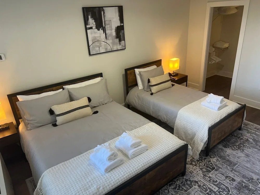 ComfyGetaway by DC,Metro,Airport