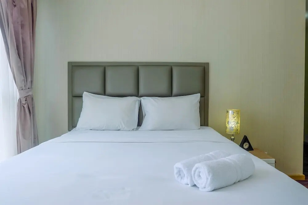 Great Location 1BR Gandaria Heights Apartment