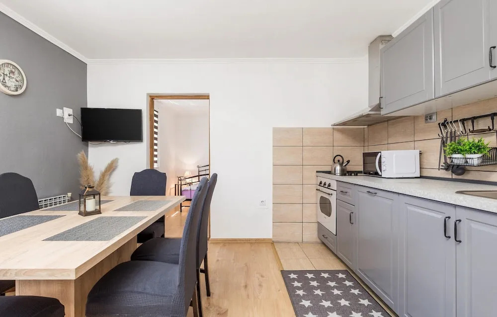 Beautiful Home In Otocac