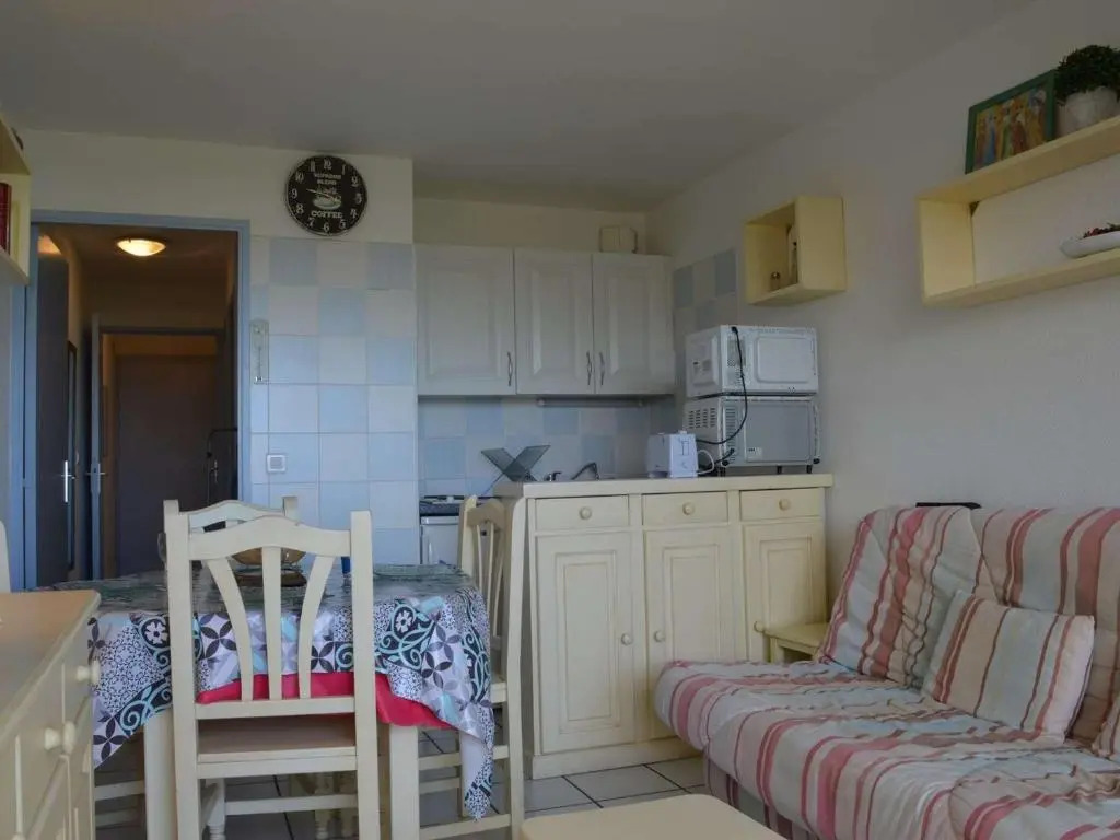 Appartement Saint-Cyprien, 2 pièces, 4 personnes - FR-1-225D-13