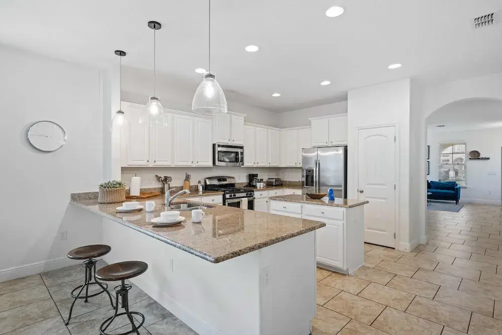 4131 Oaktree Drive