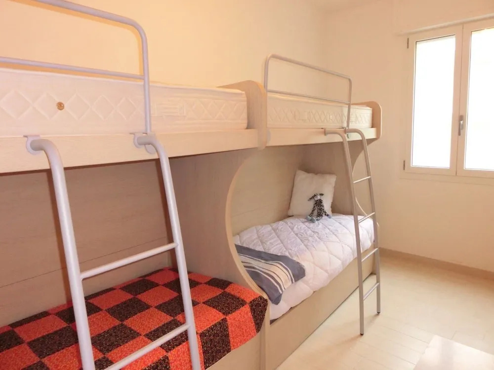 Lovely Flat Close to the Beach-beahost