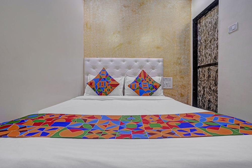 Fabhotel Om Residency