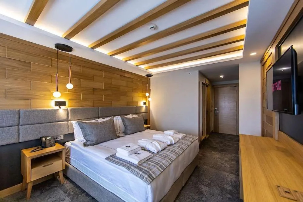SARPİNO MOUNTAİN HOTEL