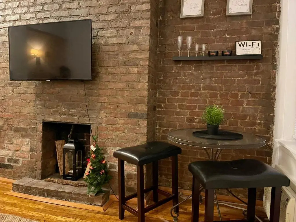 Cozy Entire Apartment in Upper East