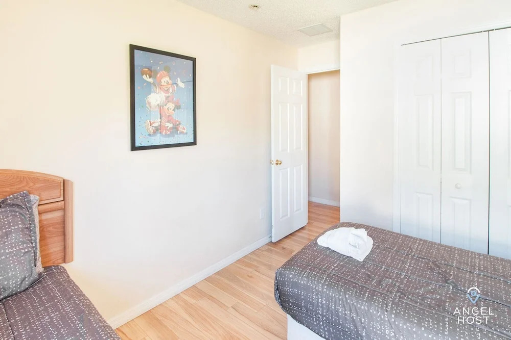 Home With Private Pool and Nature Trails Near Disney!