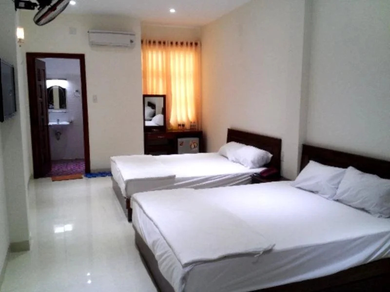 Long Chau Hotel