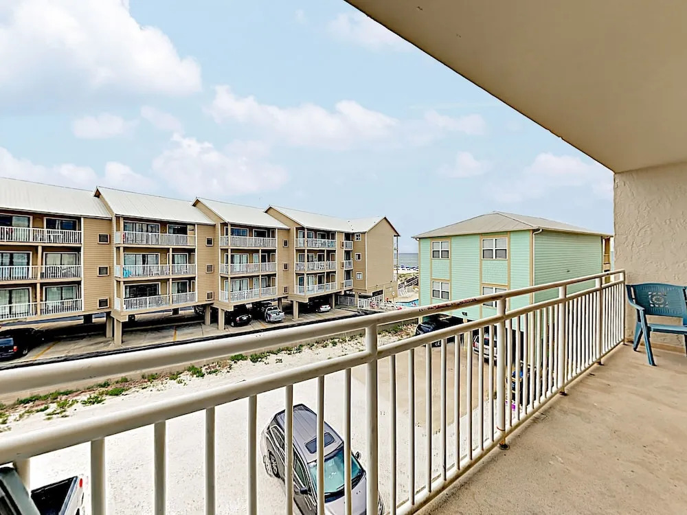 New Listing! Sugar Beach Oasis W/ 4 Pools & Tennis 2 Bedroom Condo