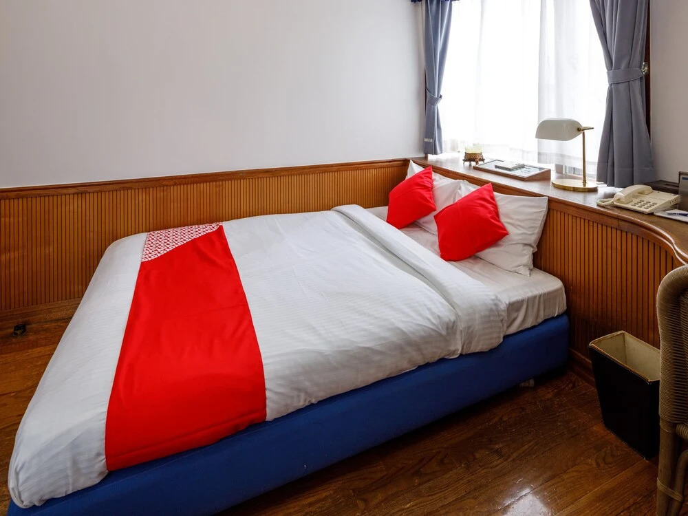HOTEL POSH