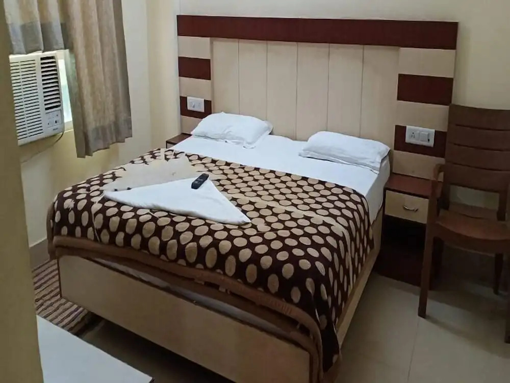 ADB Rooms Hotel De Pal Varanasi