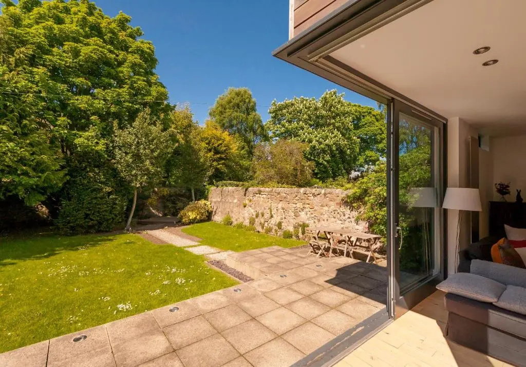 The Lochside House Residence
