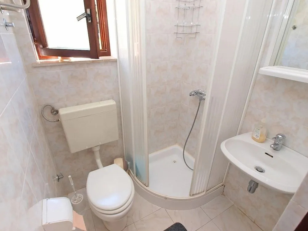 Apartment 535