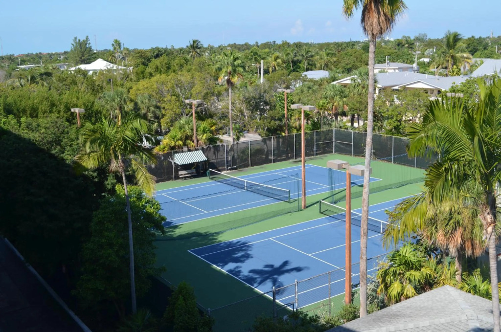 Frost Free at 1800 Atlantic Cayo Hueso C439