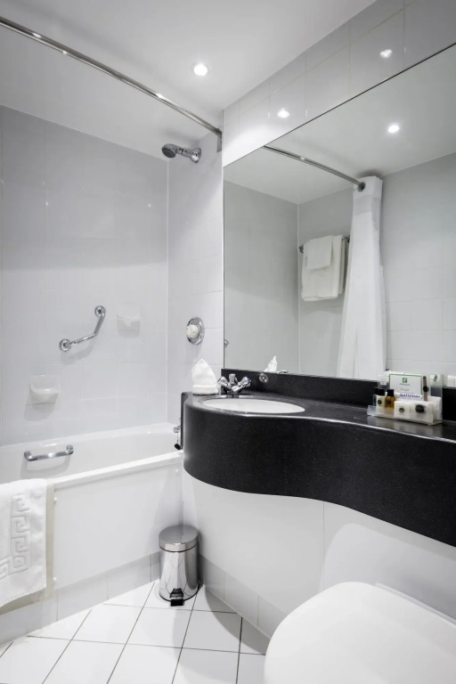 Holiday Inn - Glasgow Airport by IHG