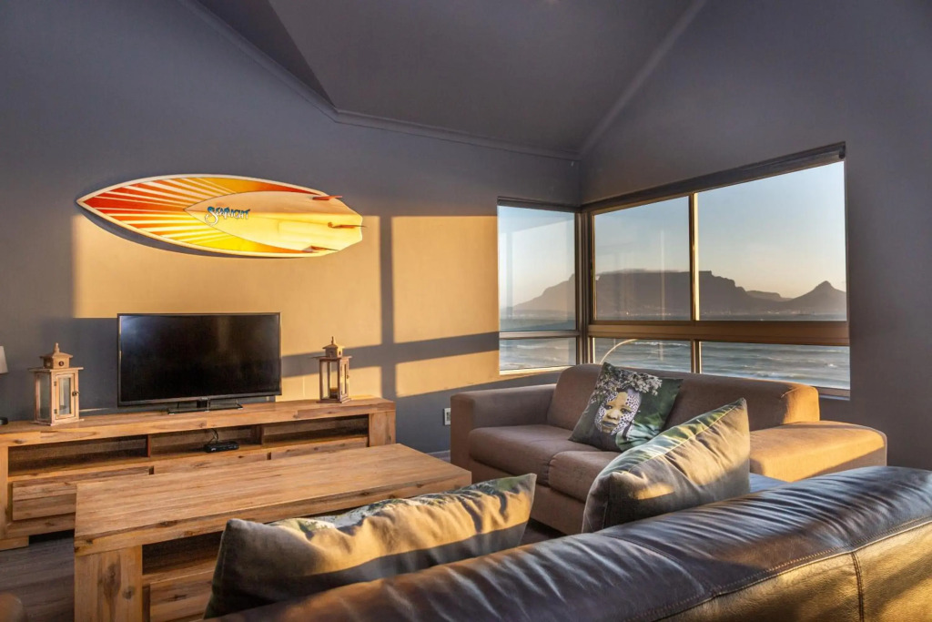 Spacious Luxury 3 Bedroom Apartment B401 Sea Spray