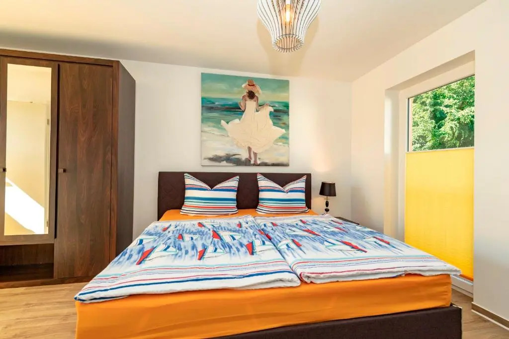 Villa Mia/2 Raum-Wohnung Nr. 5 mit kleinem Balkon, 1. OG.