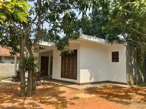 Sasmika Villa Surf and Yoga Hostel