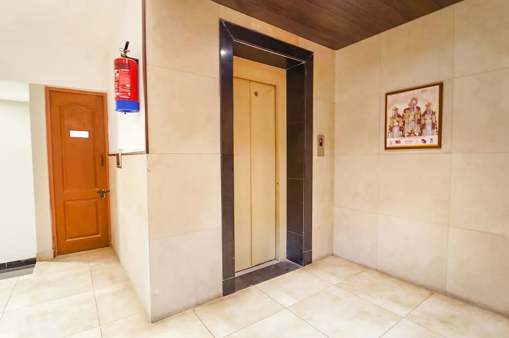 Fabhotel Karpagam