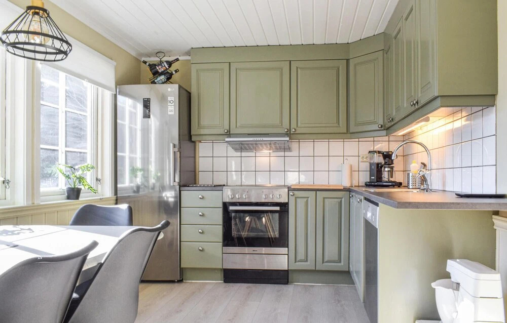 Gorgeous Home In Lindesnes With Kitchen