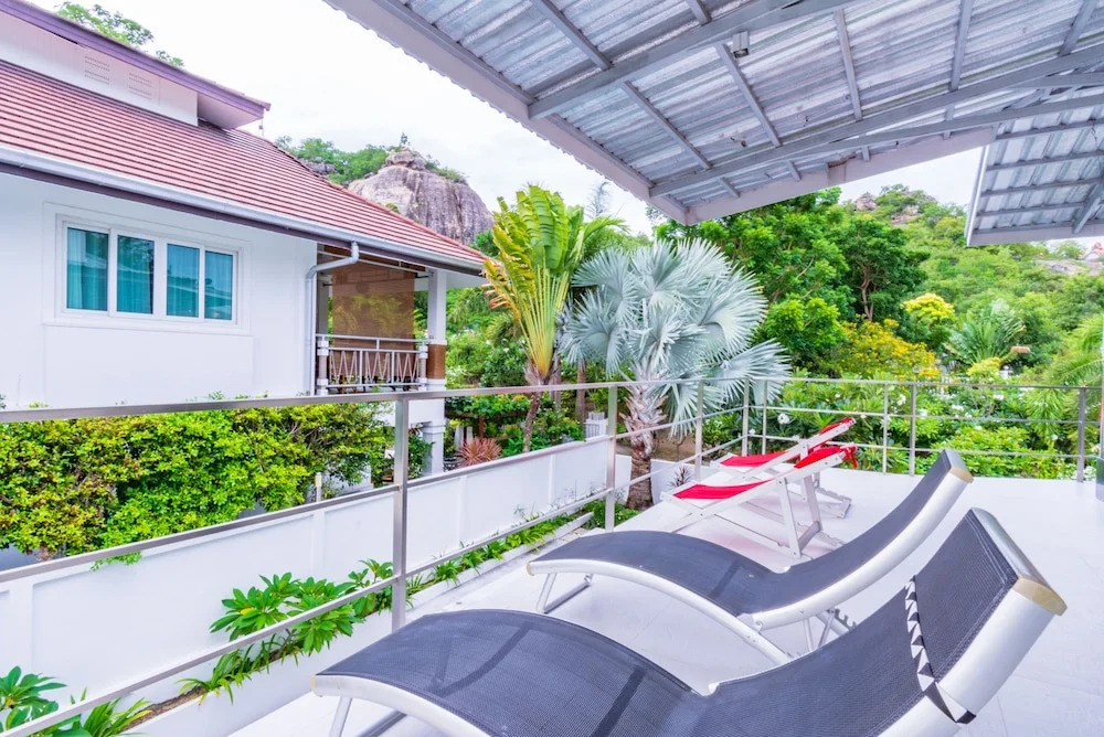 4 Bedroom Modern Pool Villa