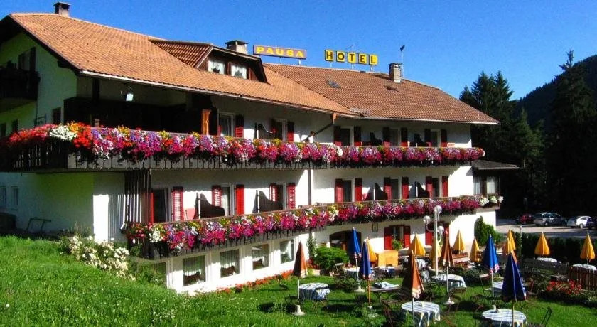 Hotel Pausa