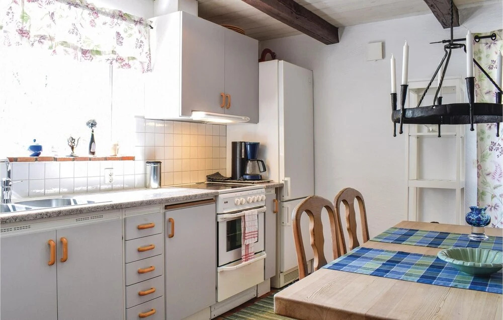 Cozy Home In Munka-Ljungby
