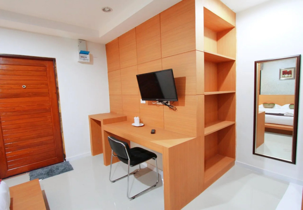 Phakawan Hotel