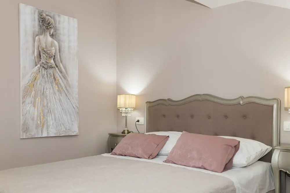 Villa Eleganza With Pool For 9 Guests , Zadar