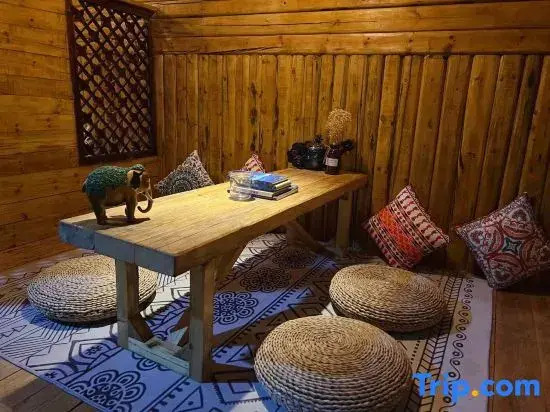 Lugu Lake Shanshuijian · Lake View Homestay (Dazu Pier)