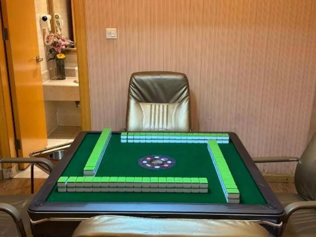 Vienna Hotel (Huizhou Qiuchang Yingbin Road)
