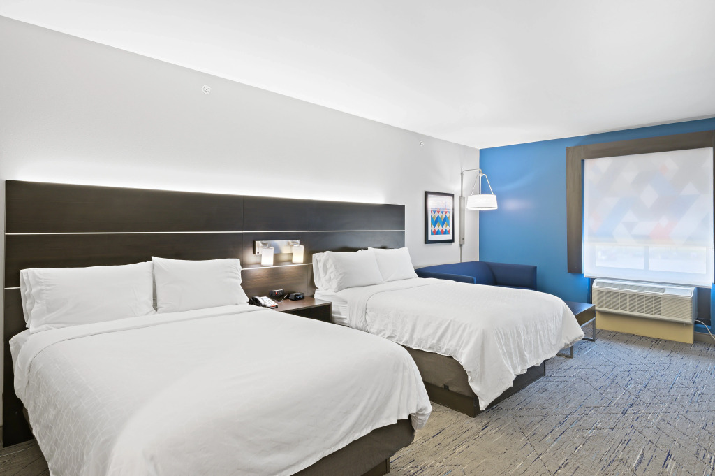 Holiday Inn Express & Suites White Hall by IHG