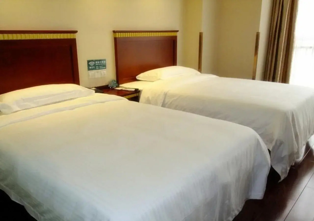 Shell Hotel Nanjing Hunan Road Shizi Bridge Pedestrian Street Hotel