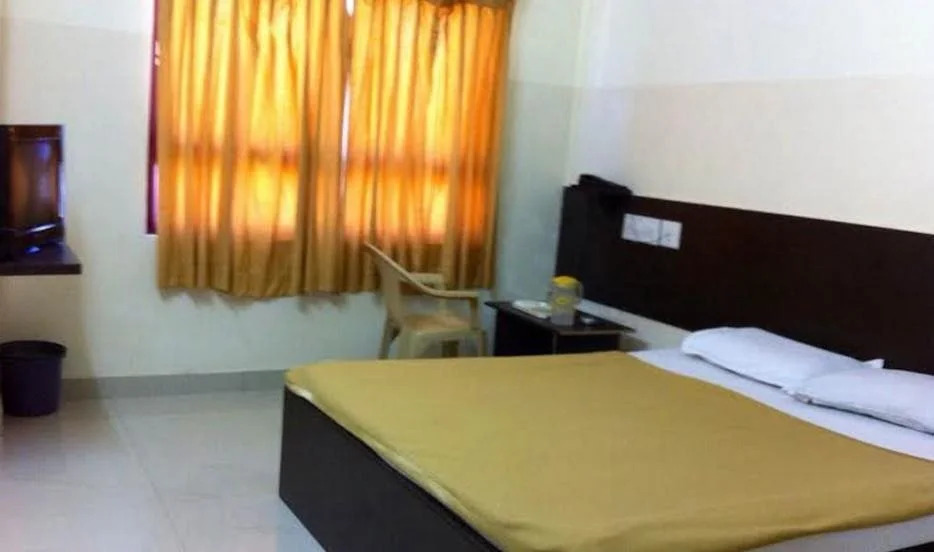 i-ROOMZ Subhadra Comforts