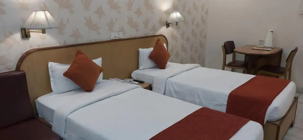 The Boulevard Hotel
