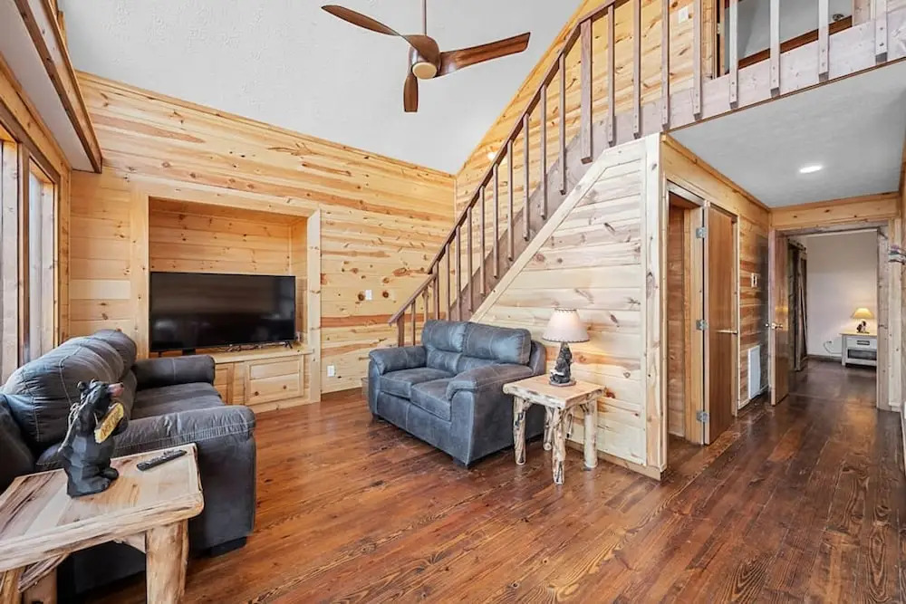 Dog Friendly Views Hot Tub Close to PF Gsmnp
