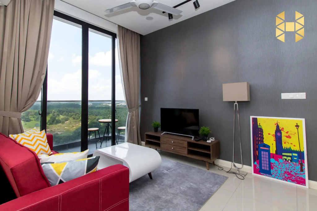 D'Pristine Medini by Stayrene