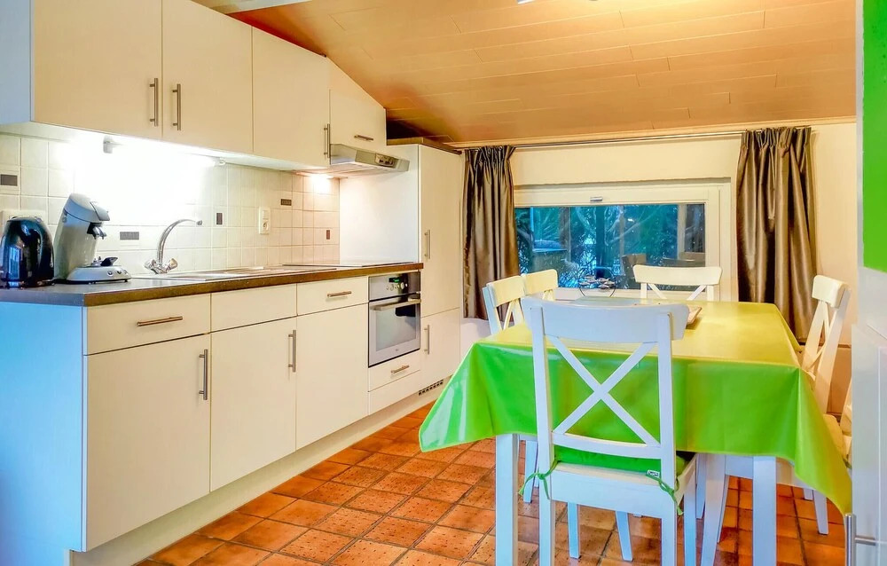 3 Bedroom Awesome Home In Oostduinkerke