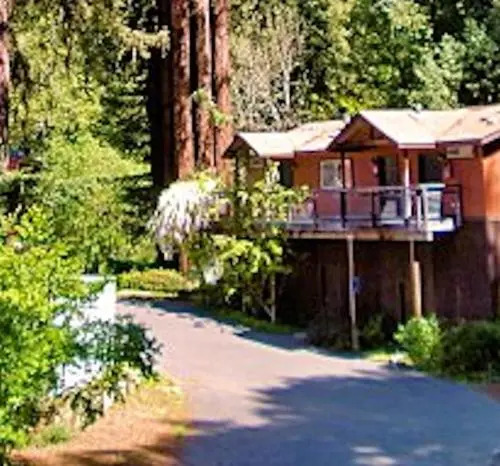 Creekside Inn & Resort