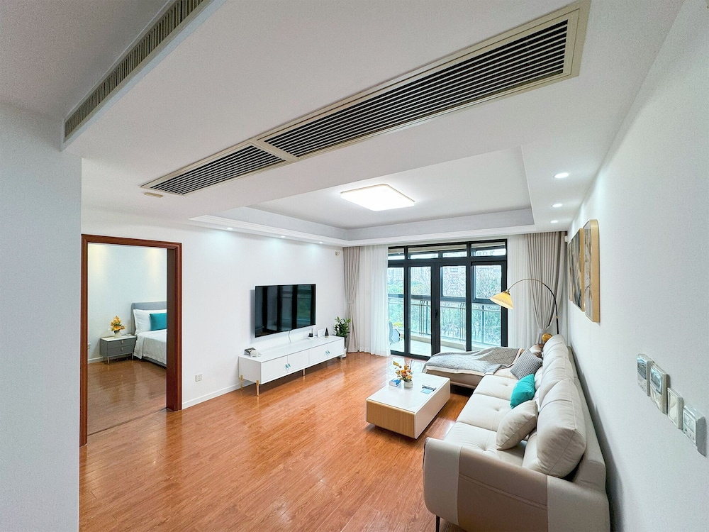 Tyms 3BR 2BA Apt  Gubei Fully Furnished