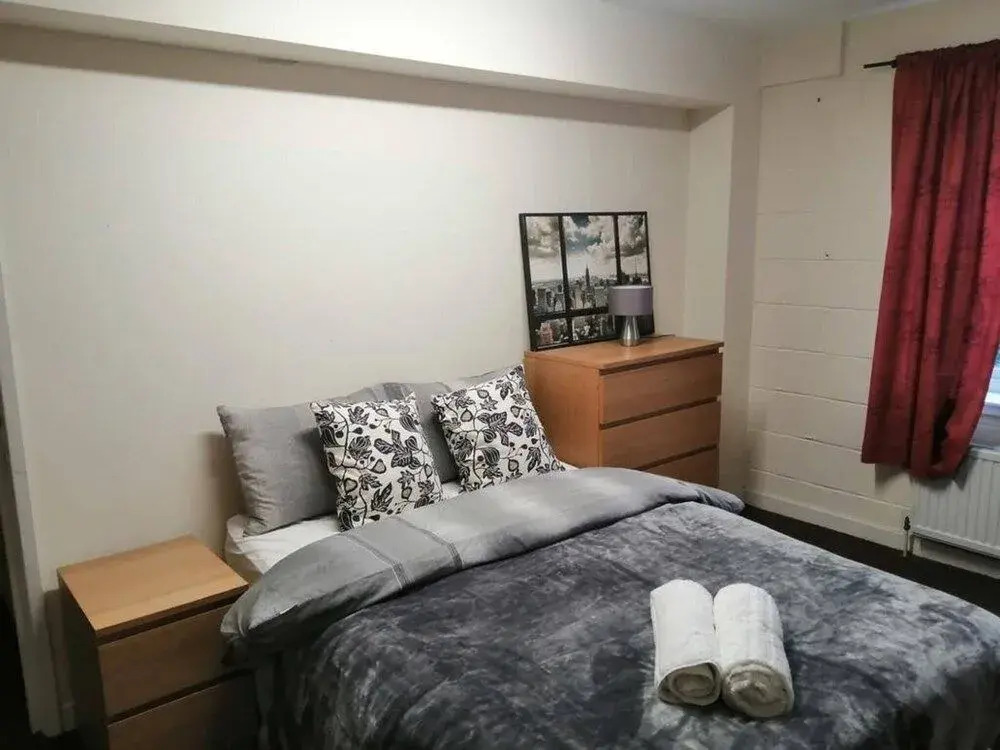 Stunning 4-Bed House in London